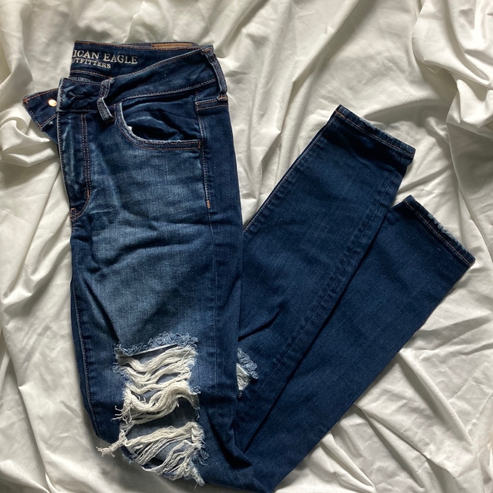American Eagle Super Stretch Ripped Skinny Jean